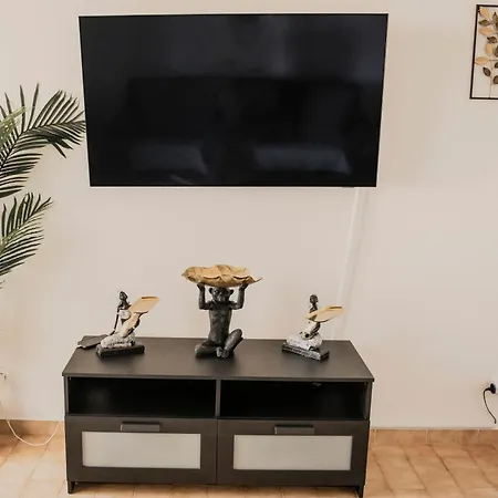 1 Bedroom In Portimao, Da Rocha * Портиман